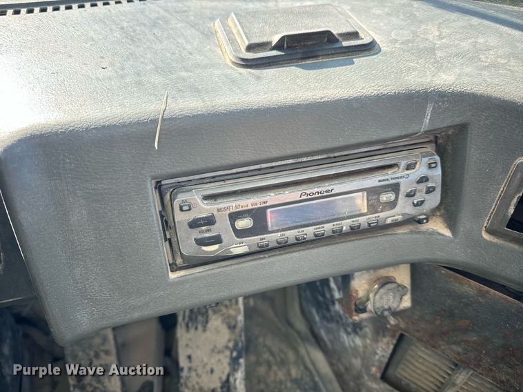 image for item EN5025 2000 Komatsu WA600-3L wheel loader