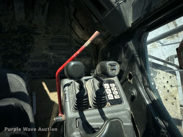 image for item EN5025 2000 Komatsu WA600-3L wheel loader