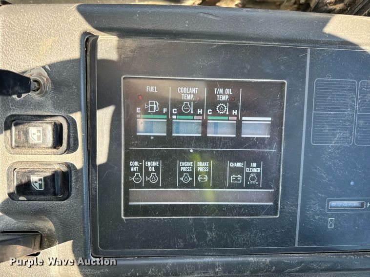 image for item EN5025 2000 Komatsu WA600-3L wheel loader