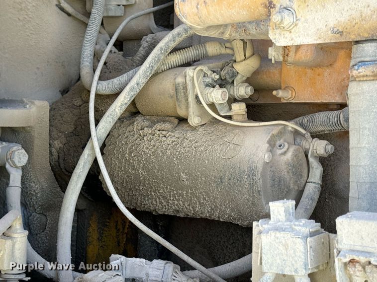 image for item EN5025 2000 Komatsu WA600-3L wheel loader