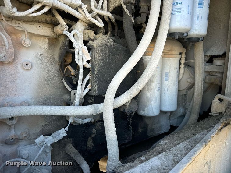 image for item EN5025 2000 Komatsu WA600-3L wheel loader