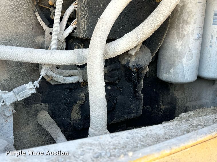 image for item EN5025 2000 Komatsu WA600-3L wheel loader