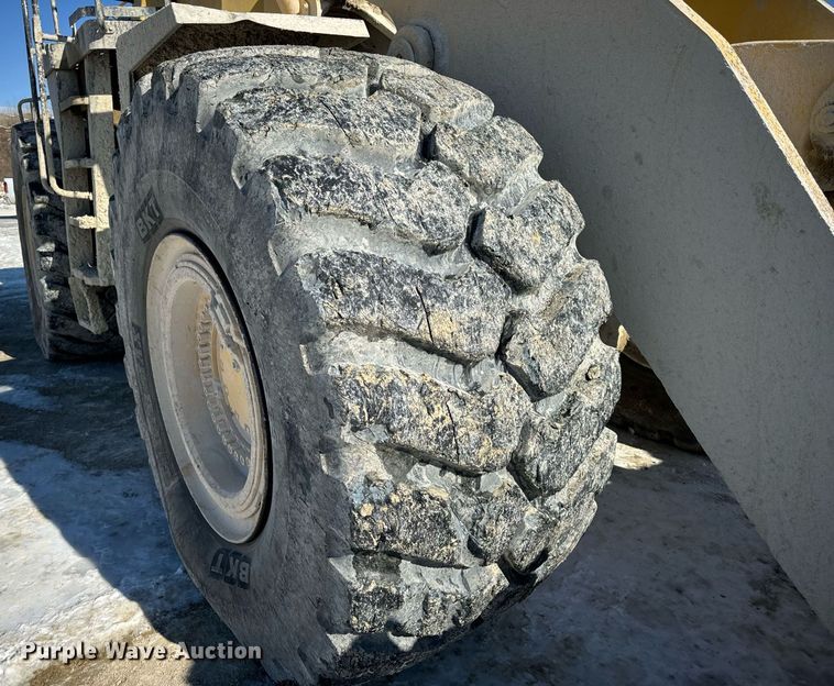 image for item EN5025 2000 Komatsu WA600-3L wheel loader