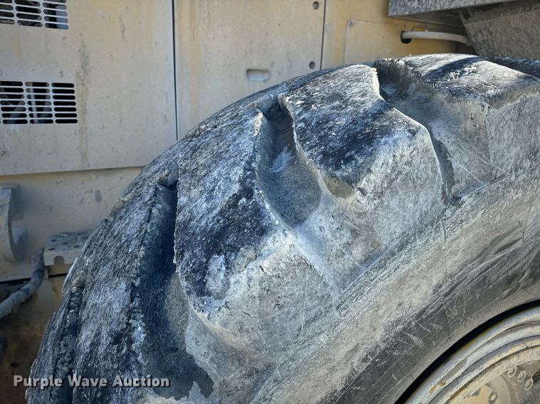 image for item EN5025 2000 Komatsu WA600-3L wheel loader