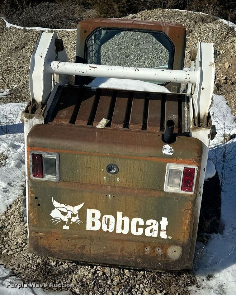 image for item EN5026 2003 Bobcat S185 skid steer loader