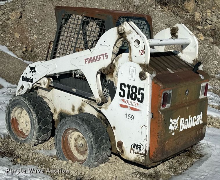 image for item EN5026 2003 Bobcat S185 skid steer loader