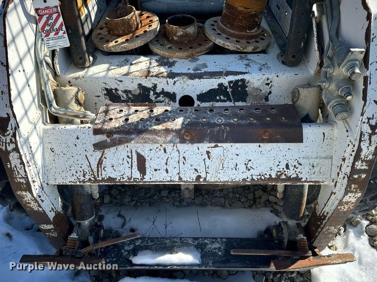 image for item EN5026 2003 Bobcat S185 skid steer loader