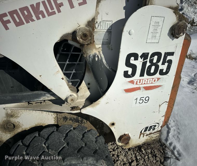 image for item EN5026 2003 Bobcat S185 skid steer loader