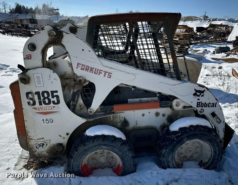 image for item EN5026 2003 Bobcat S185 skid steer loader