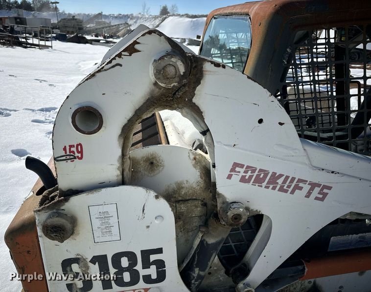 image for item EN5026 2003 Bobcat S185 skid steer loader