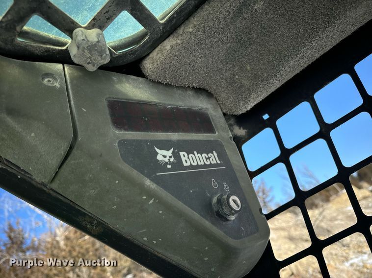 image for item EN5026 2003 Bobcat S185 skid steer loader