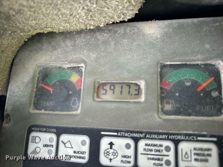 image for item EN5026 2003 Bobcat S185 skid steer loader