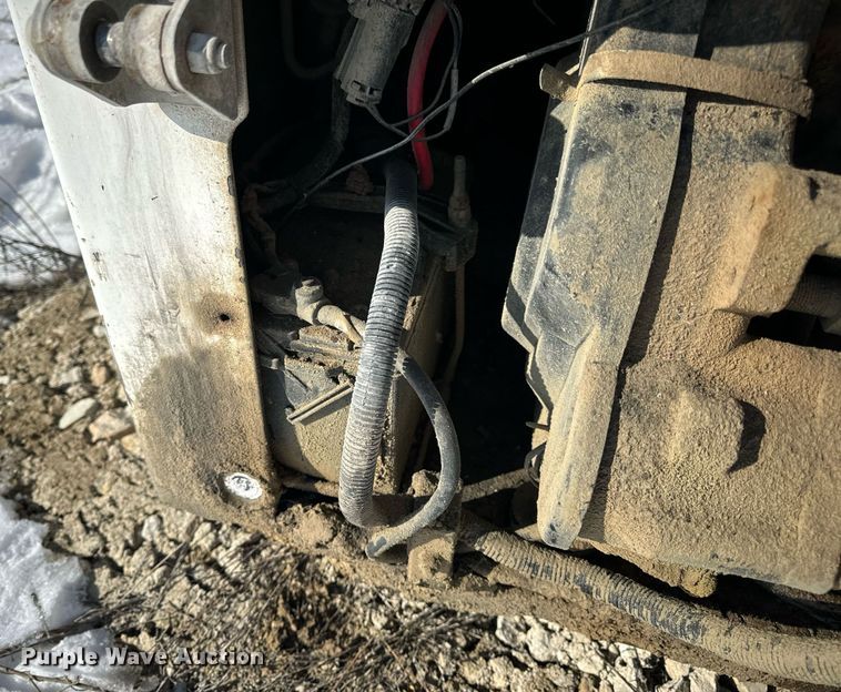 image for item EN5026 2003 Bobcat S185 skid steer loader