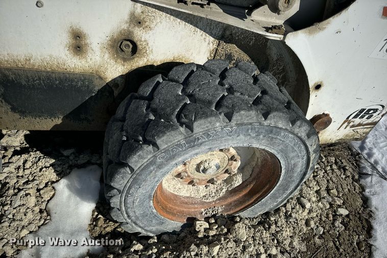 image for item EN5026 2003 Bobcat S185 skid steer loader