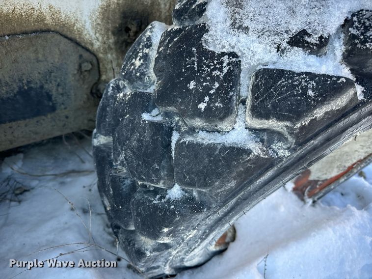 image for item EN5026 2003 Bobcat S185 skid steer loader