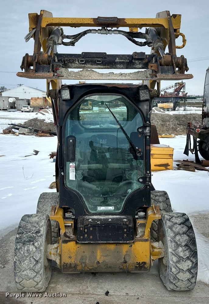 image for item EN5027 2016 Caterpillar 232D skid steer loader