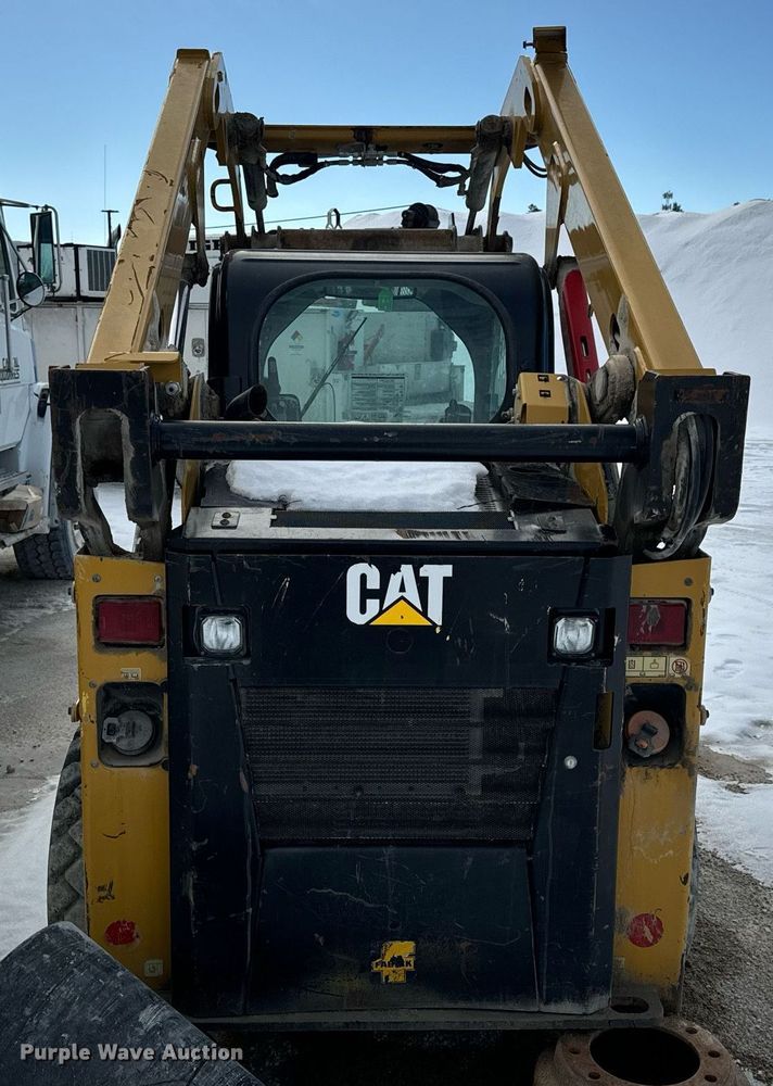 image for item EN5027 2016 Caterpillar 232D skid steer loader