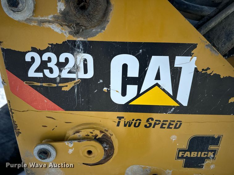 image for item EN5027 2016 Caterpillar 232D skid steer loader