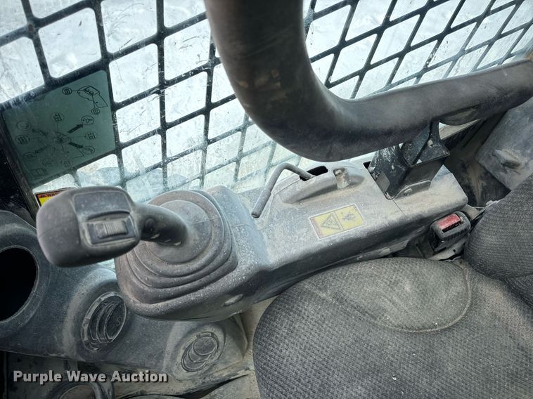 image for item EN5027 2016 Caterpillar 232D skid steer loader