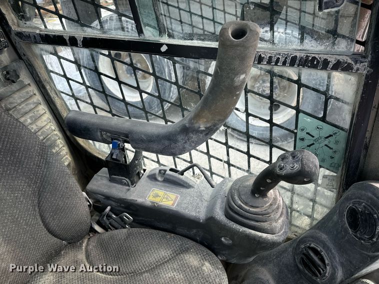 image for item EN5027 2016 Caterpillar 232D skid steer loader