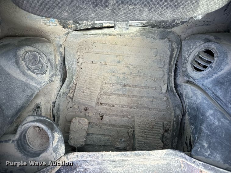 image for item EN5027 2016 Caterpillar 232D skid steer loader