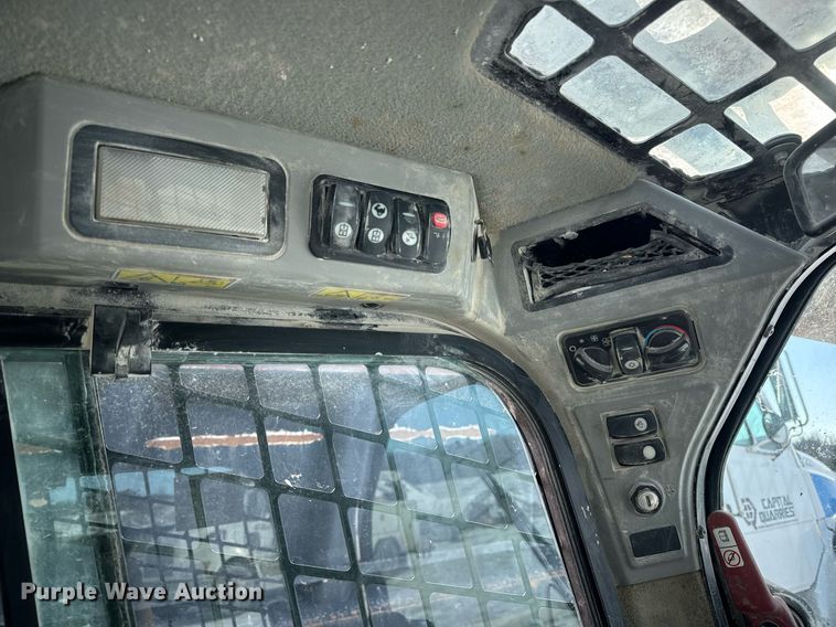 image for item EN5027 2016 Caterpillar 232D skid steer loader