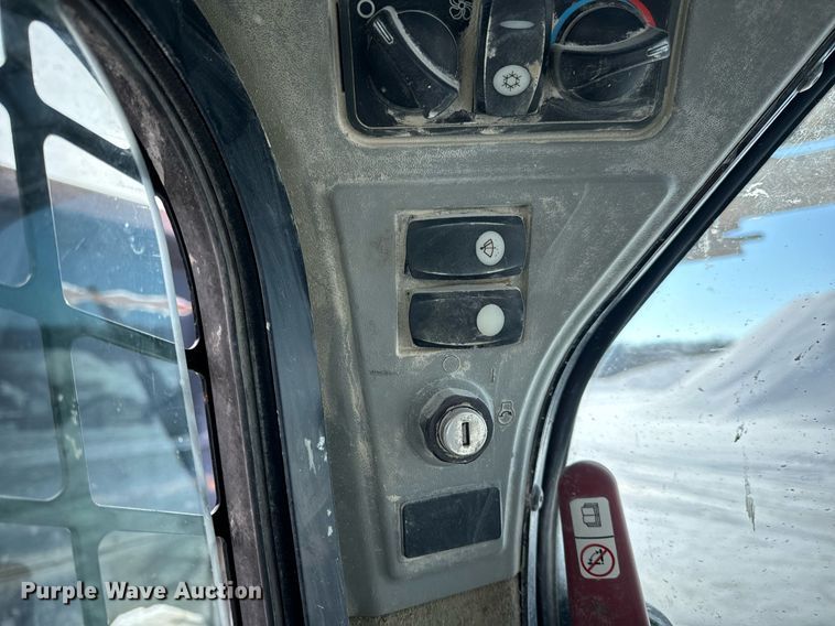 image for item EN5027 2016 Caterpillar 232D skid steer loader