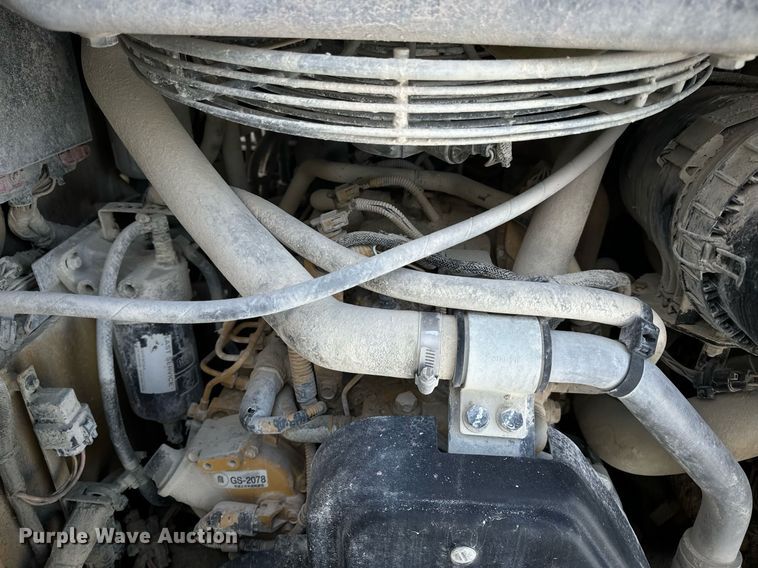 image for item EN5027 2016 Caterpillar 232D skid steer loader