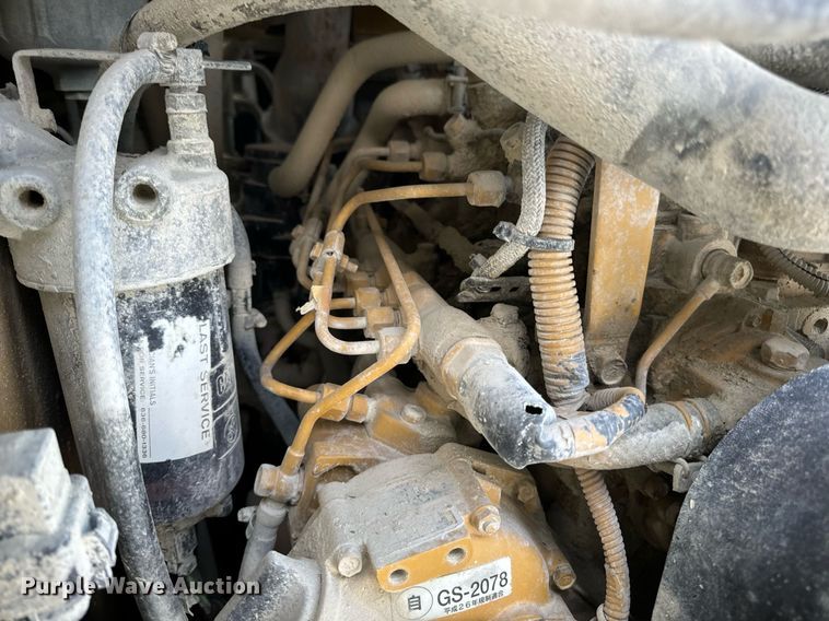 image for item EN5027 2016 Caterpillar 232D skid steer loader