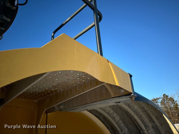 image for item EN5029 2012 John Deere 844K-II wheel loader