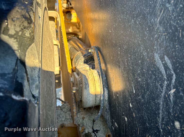 image for item EN5029 2012 John Deere 844K-II wheel loader