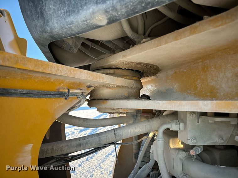 image for item EN5029 2012 John Deere 844K-II wheel loader