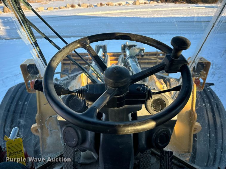 image for item EN5029 2012 John Deere 844K-II wheel loader