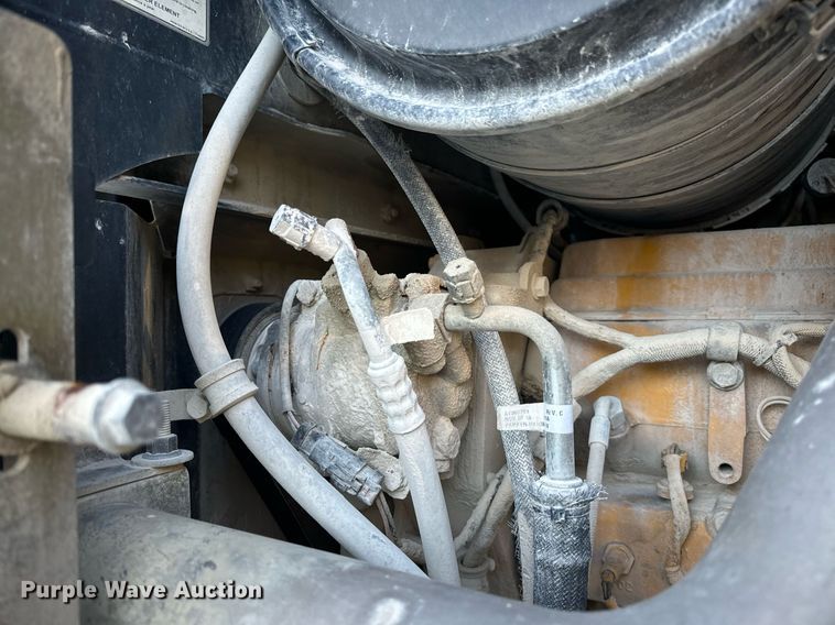 image for item EN5029 2012 John Deere 844K-II wheel loader