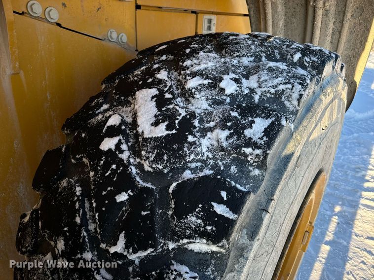 image for item EN5029 2012 John Deere 844K-II wheel loader