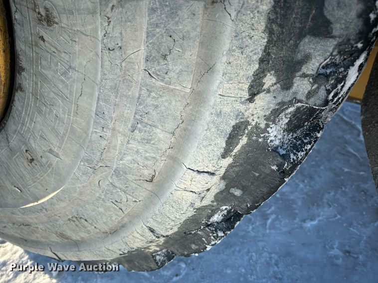 image for item EN5029 2012 John Deere 844K-II wheel loader