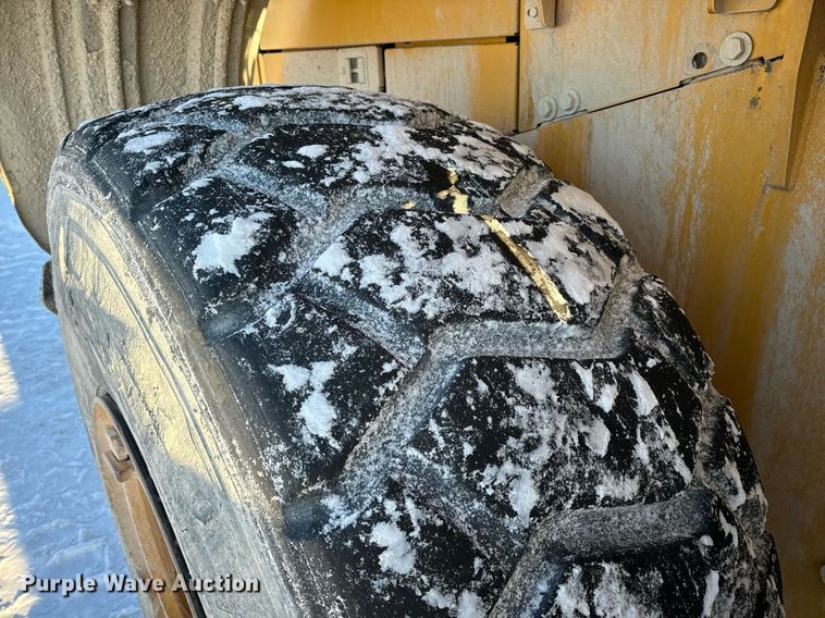 image for item EN5029 2012 John Deere 844K-II wheel loader