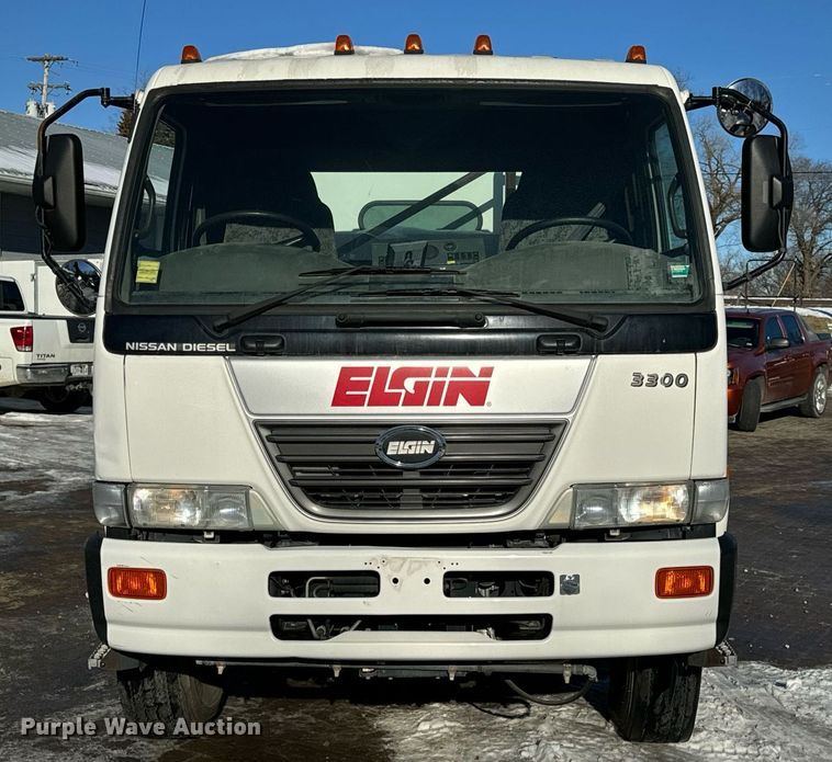image for item EN5034 2009 Elgin 3300 street sweeper truck