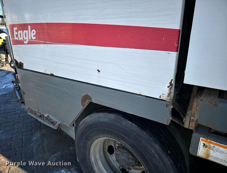 image for item EN5034 2009 Elgin 3300 street sweeper truck