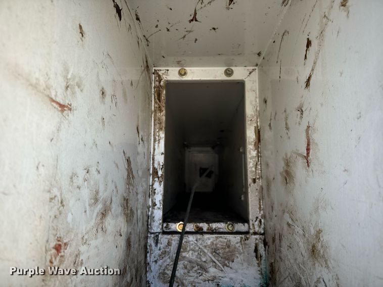 image for item EN5034 2009 Elgin 3300 street sweeper truck