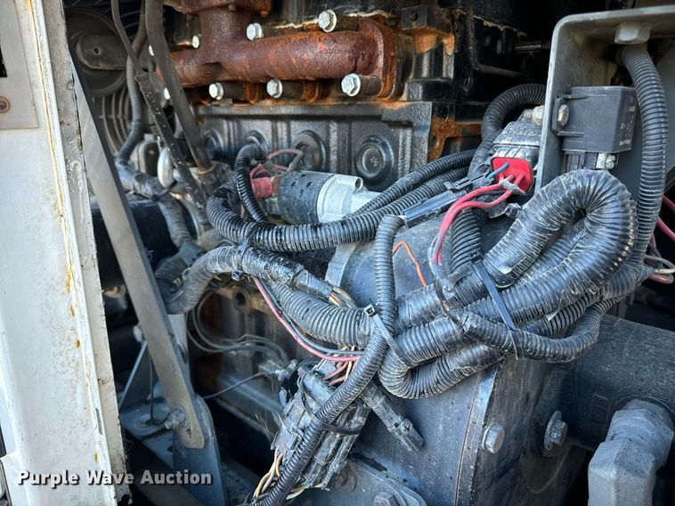 image for item EN5034 2009 Elgin 3300 street sweeper truck