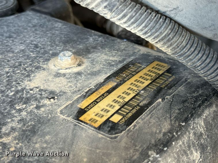 image for item EN5034 2009 Elgin 3300 street sweeper truck