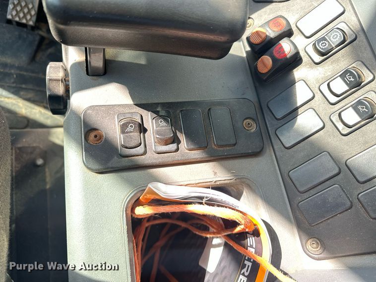 image for item ER4800 2016 New Holland W80C wheel loader