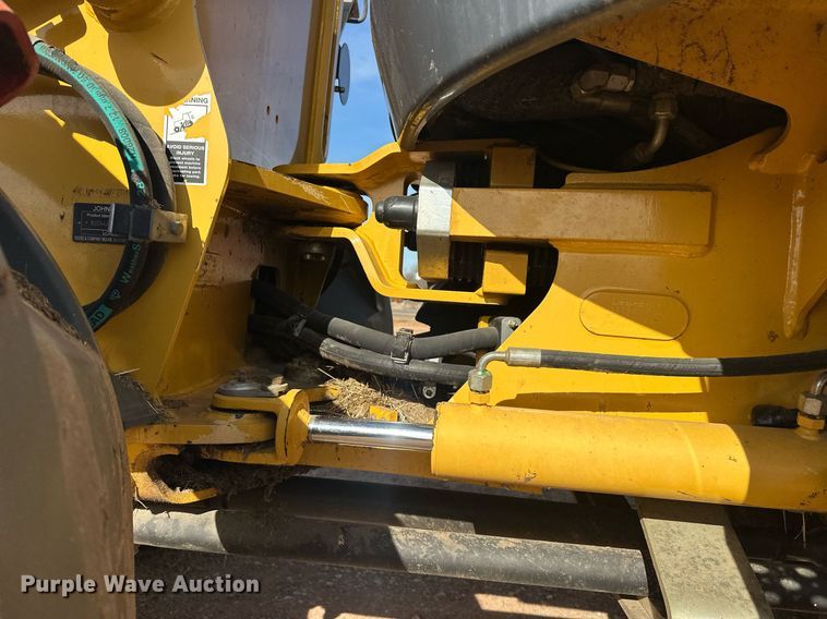 image for item ER4802 2013 John Deere 244J wheel loader