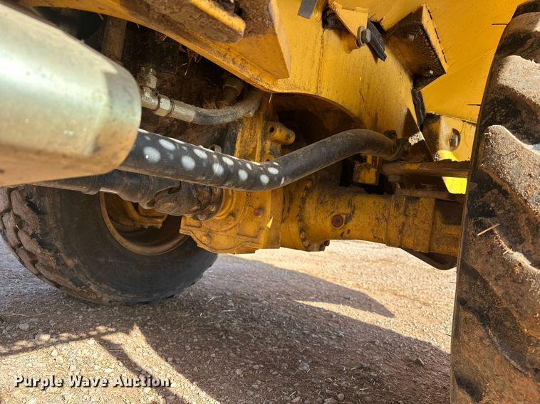 image for item ER4802 2013 John Deere 244J wheel loader