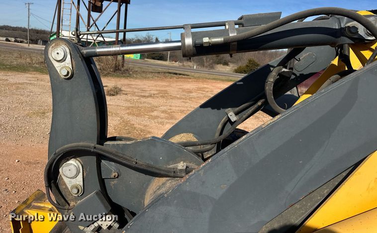 image for item ER4802 2013 John Deere 244J wheel loader