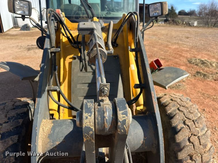 image for item ER4802 2013 John Deere 244J wheel loader
