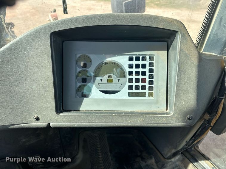 image for item ER4802 2013 John Deere 244J wheel loader