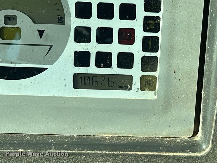 image for item ER4802 2013 John Deere 244J wheel loader