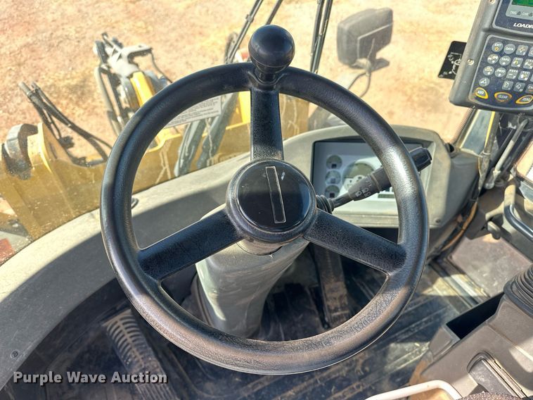 image for item ER4802 2013 John Deere 244J wheel loader